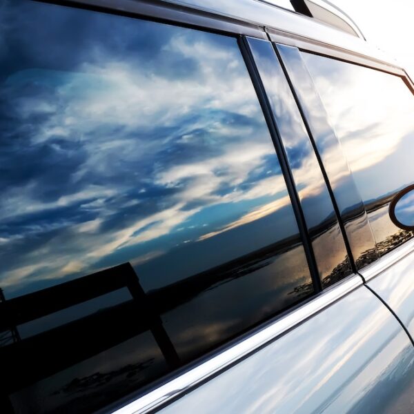 Tintado de lunas, láminas solares para coches