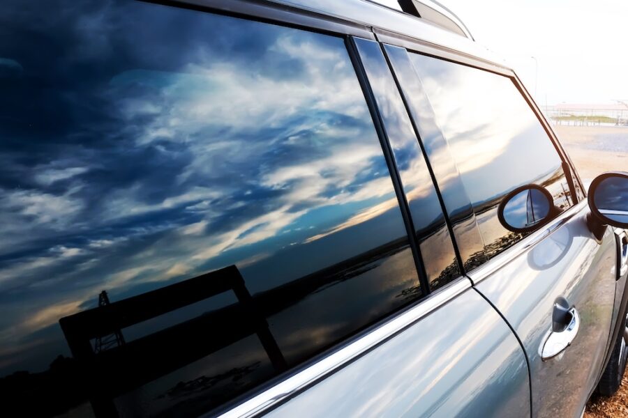 Tintado de lunas, láminas solares para coches